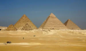 Pyramids of Egypt: 10 Essential Tips for an Unforgettable Visit